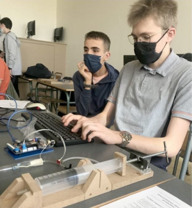 Les élèves de l’atelier Scientifique et Numérique sous pression !