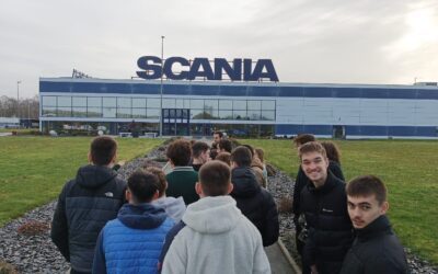 Les élèves de Terminales STMG visitent Scania Production